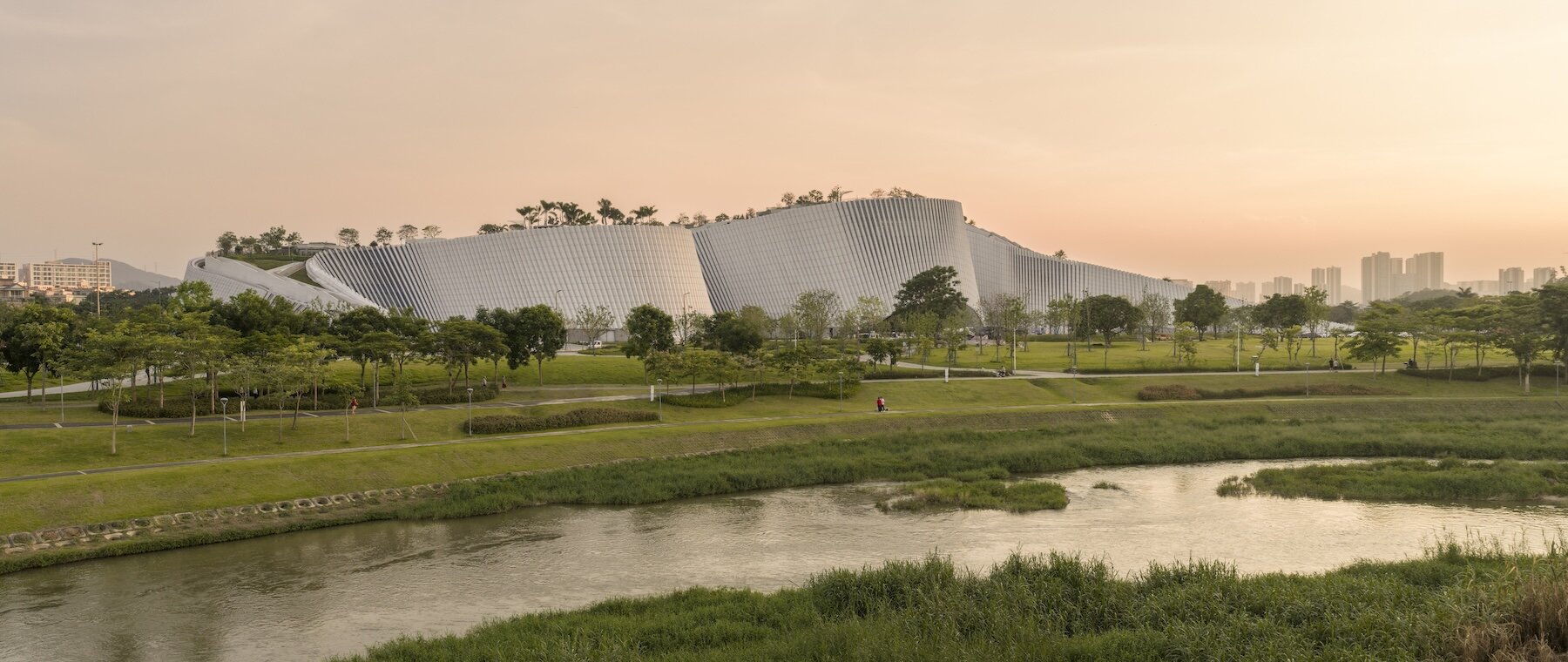 shenzhen-natural-history-museum-china-granite-terrain-3xn-designboom-07