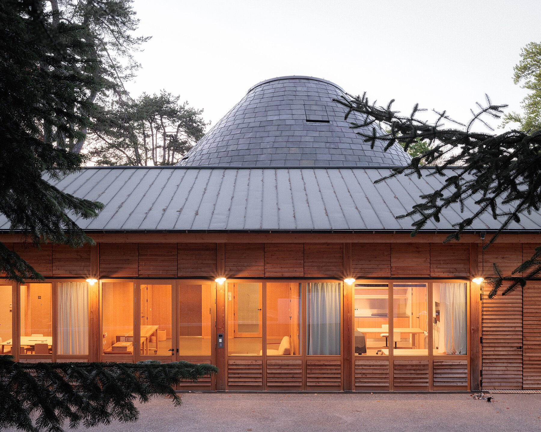 source-vive-philippe-chiambaretta-architecte-evian-bains-france-designboom-08a
