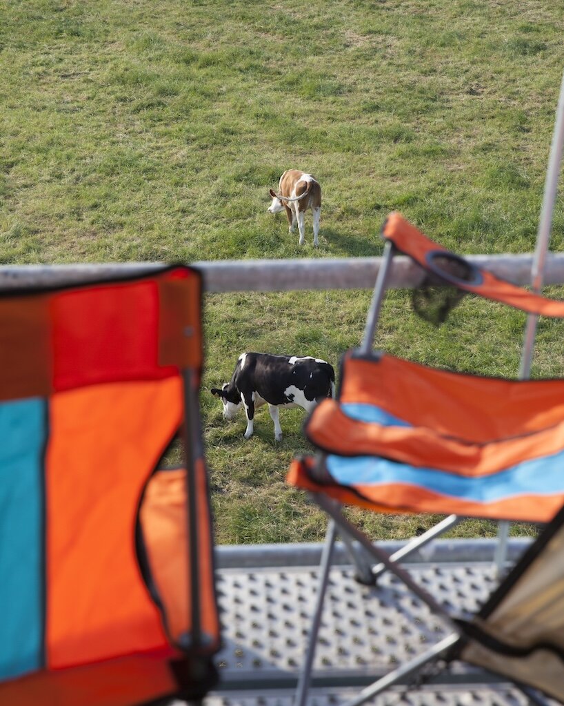 willem de haan stacks 12 tents vertically to question density and the way we occupy space - 5