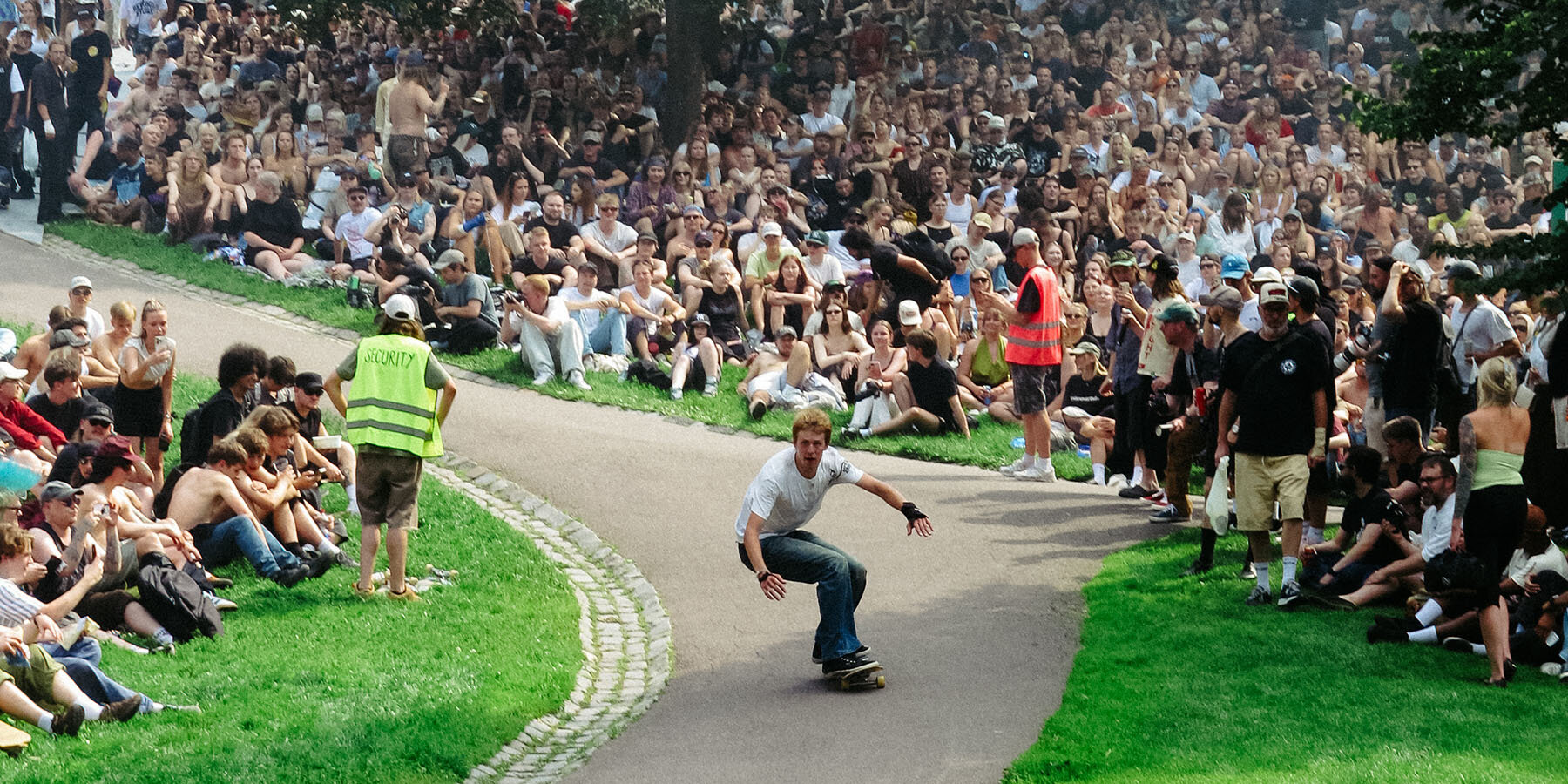 vauhtikisat-chair-one-Fredrik-Paulsen-skateboarding-designboom-1800-2
