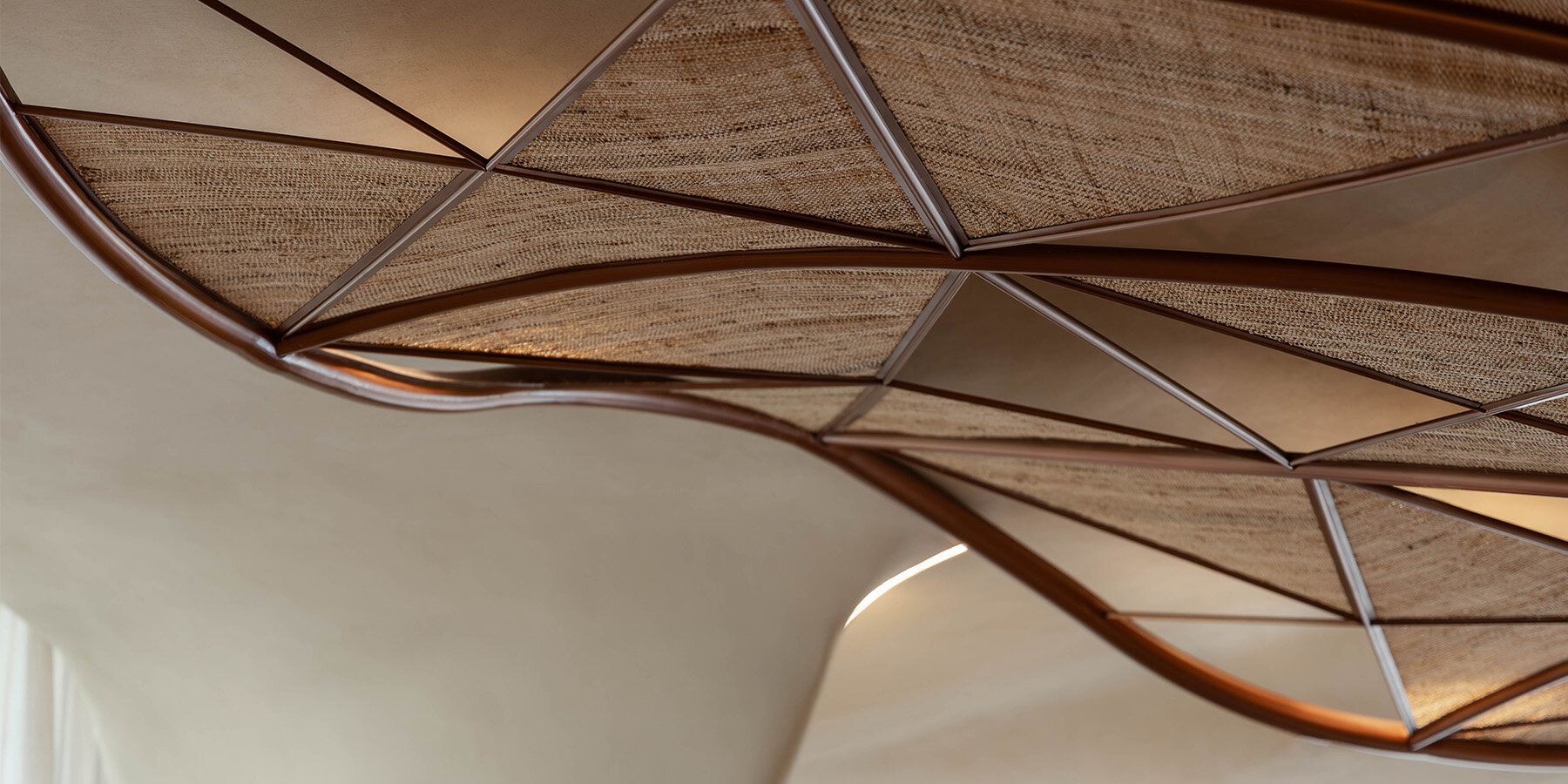 4space-falwa-restaurant-arabian-equestrian-heritage-fluid-interior-abu-dhabi-designboom-1800-3