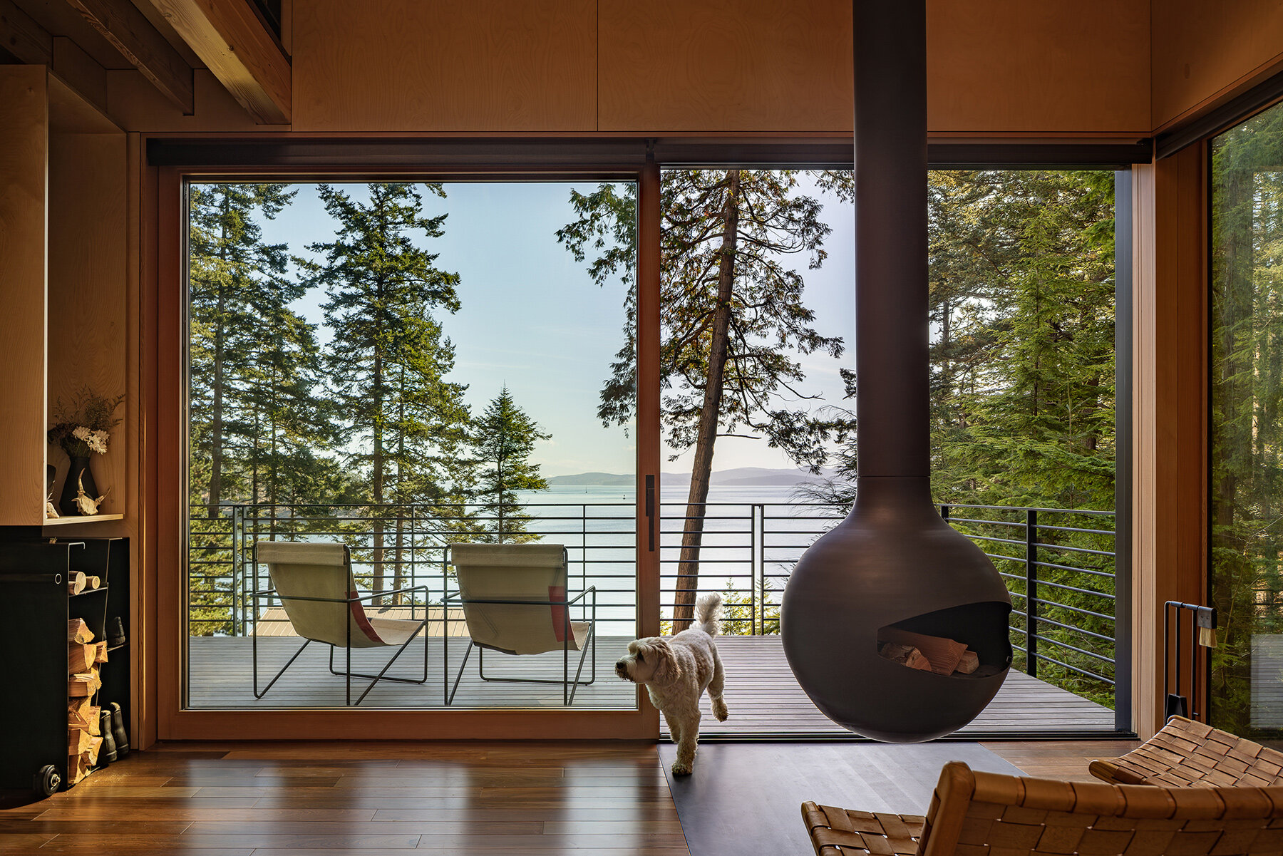 blakely-cabin-wittman-estes-san-juan-island-washington-state-designboom-06a