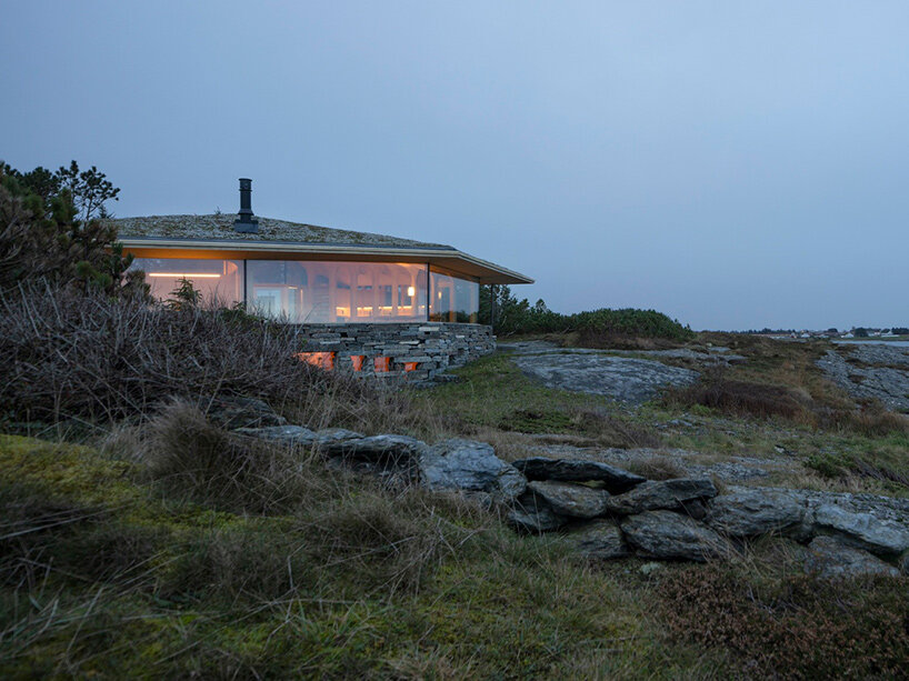 helen & hard revives viking boatbuilding with whole-tree cabin on norway’s atlantic coast