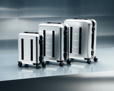 inside Db’s ramverk alu case, complexity disappears behind an aluminum shell