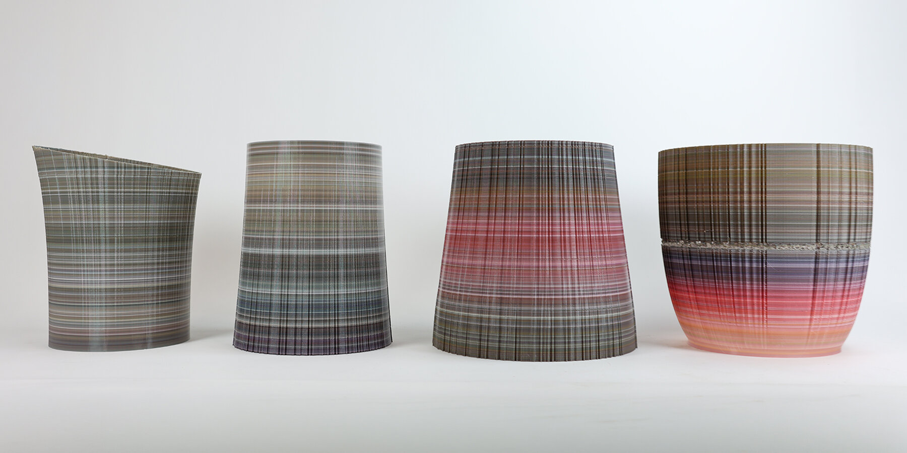 discarded-3D-printing-plastic-waste-field-sound-light-space-ninefold-designboom-1800-3
