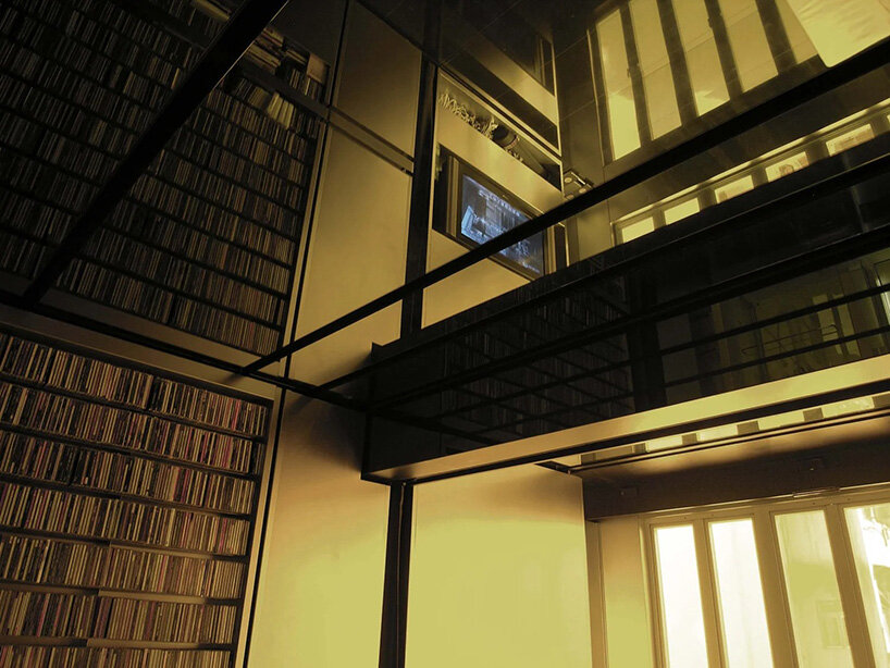 gary chang's 'domestic transformer' makes 32 sqm of hong kong living space work 24 ways - 18