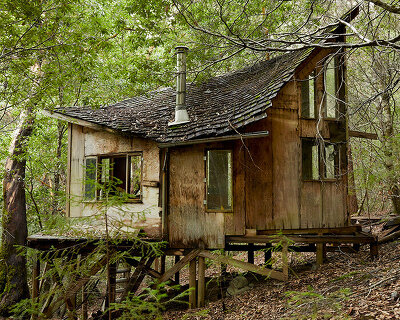 'handmade utopia' traces radical homes of northern california's back-to-the-land movement