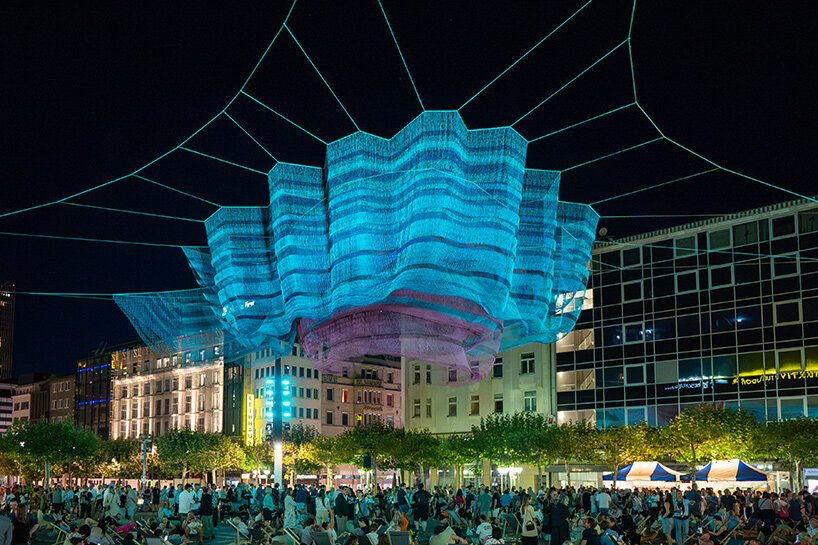 ‘nature becomes the choreographer’: janet echelman on a sky full of hope in frankfurt - 3
