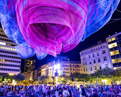‘nature becomes the choreographer’: janet echelman on a sky full of hope in frankfurt