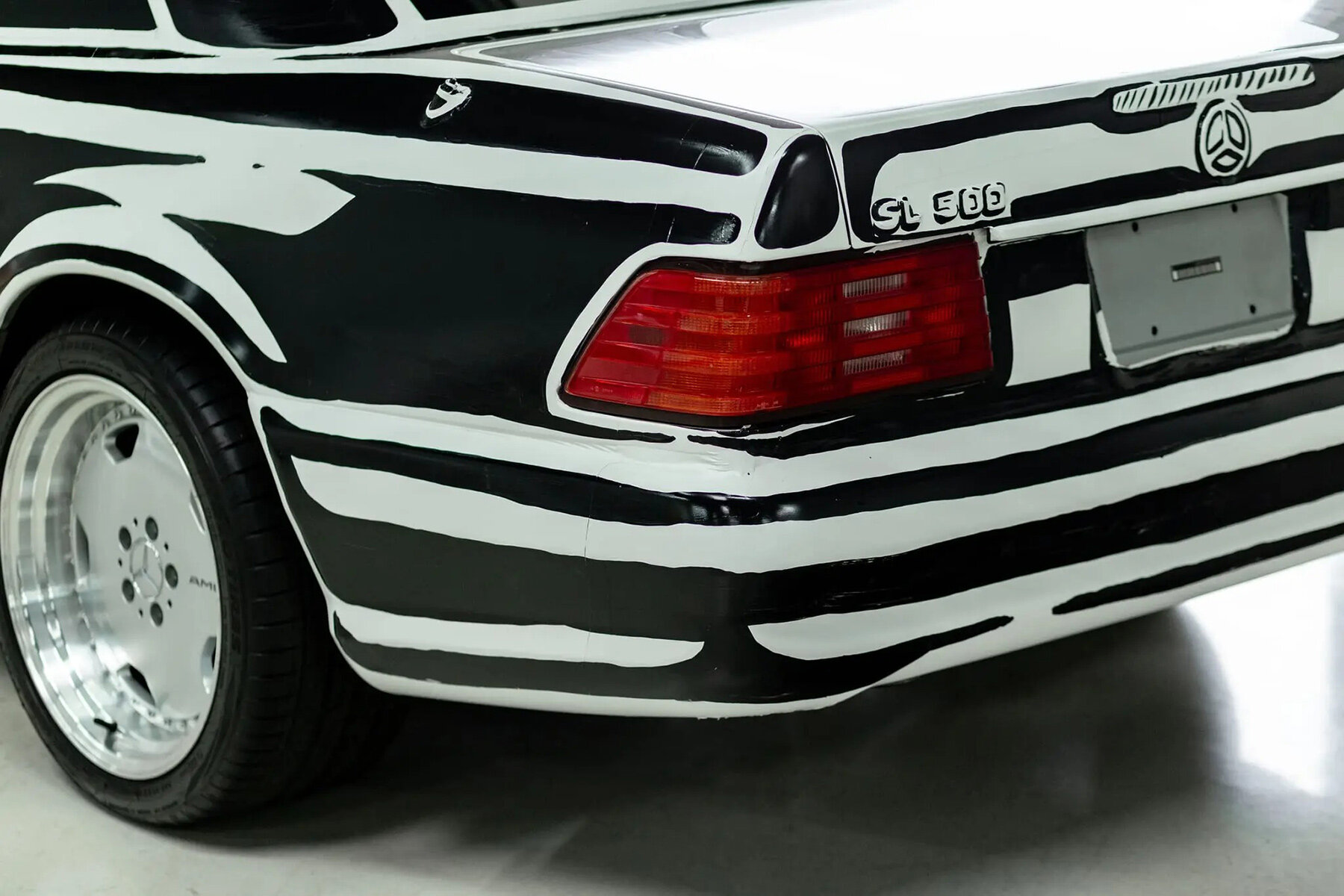 joshua-vides-mercedes-art-car-designboom-06a