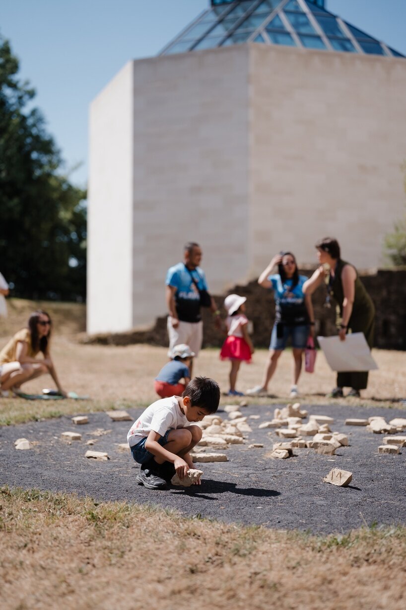 SUPERFLEX and mudam invite community to rethink the bank - 6