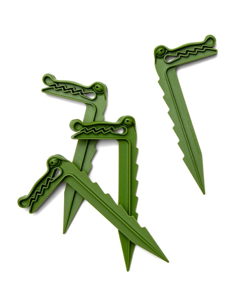 peleg design’s crocodile clips keep beach towels from blowing away - 5