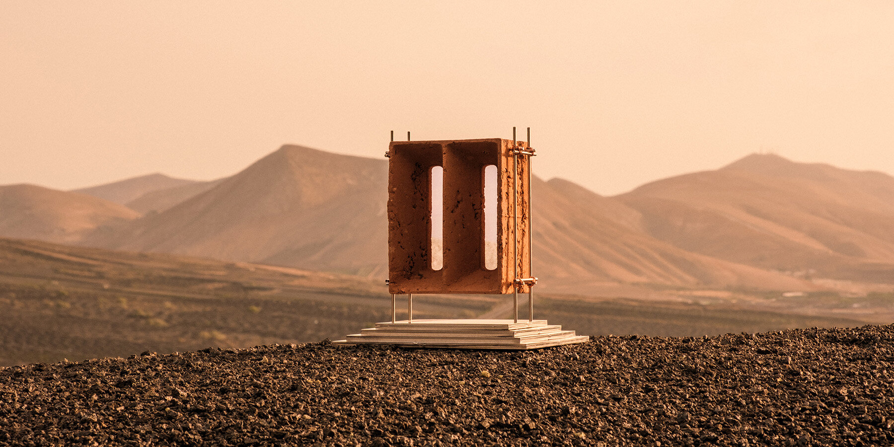 roc-h-biel-martian-relics-collection-mars-recycled-aerospace-steel-rammed-earth-designboom-1800-2
