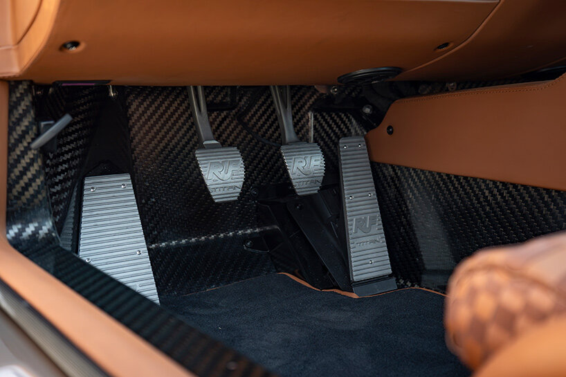 RUF EHRA arrives in monterey with liquid silver bodywork and seven-speed manual - 7