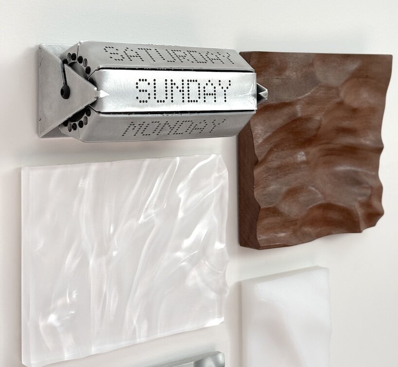 stupid engineering gives holiday brain its own aluminum wall calendar - 1