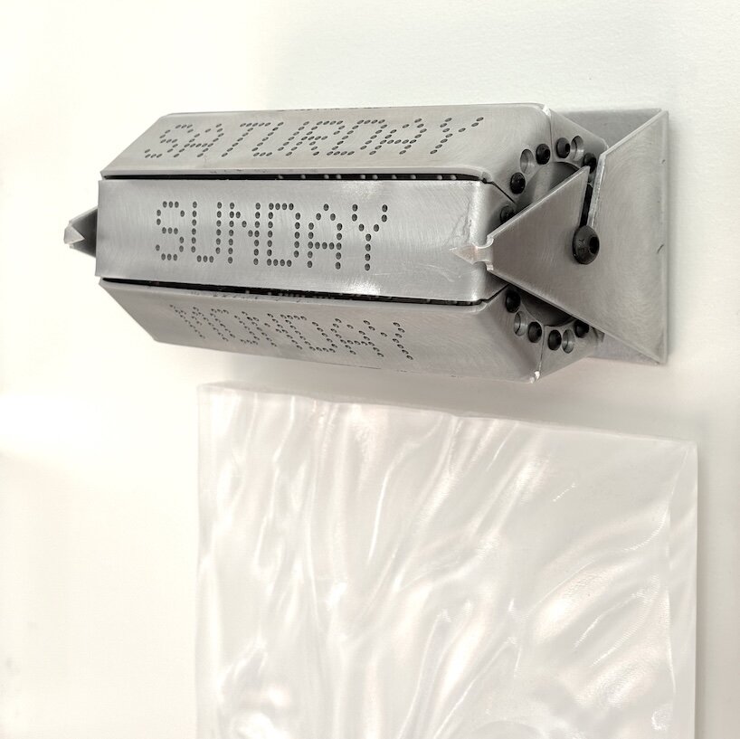 stupid engineering gives holiday brain its own aluminum wall calendar - 2