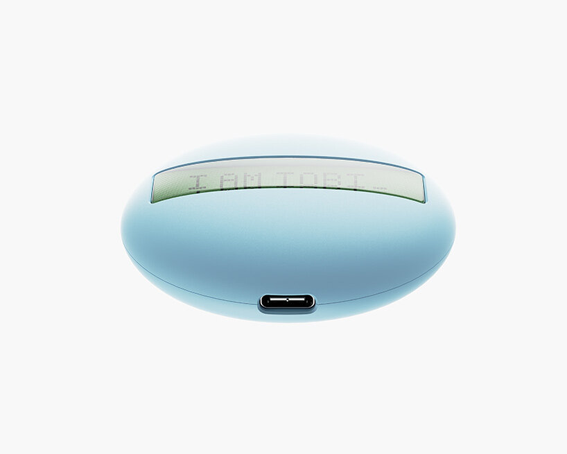 TOBI turns digital fortunes into a tiny ‘cyber friend’ for your keyring - 4