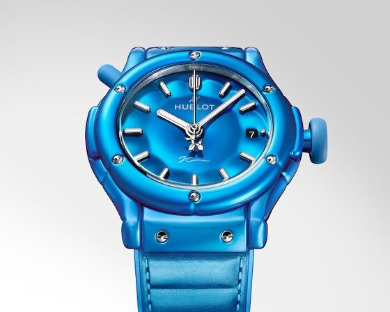 jeff koons inflates hublot’s classic fusion model into balloon dog watch