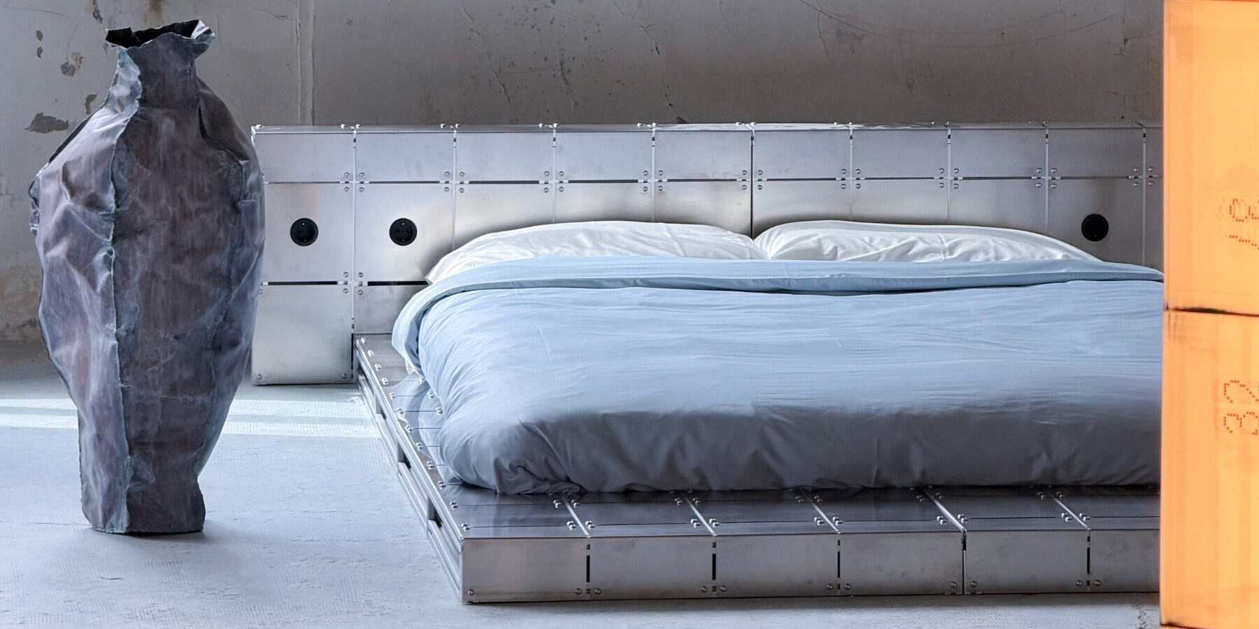 aluminum-bolted-steel-platform-bed-architectural-piece-paris-design-week-rik-frans-jansen-brut-studios-designboom-1800-2