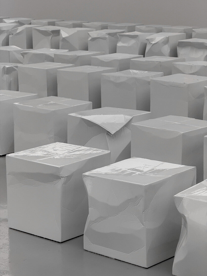 bottega veneta crumples cardboard boxes into sculptural stools for summer 2027 show - 13