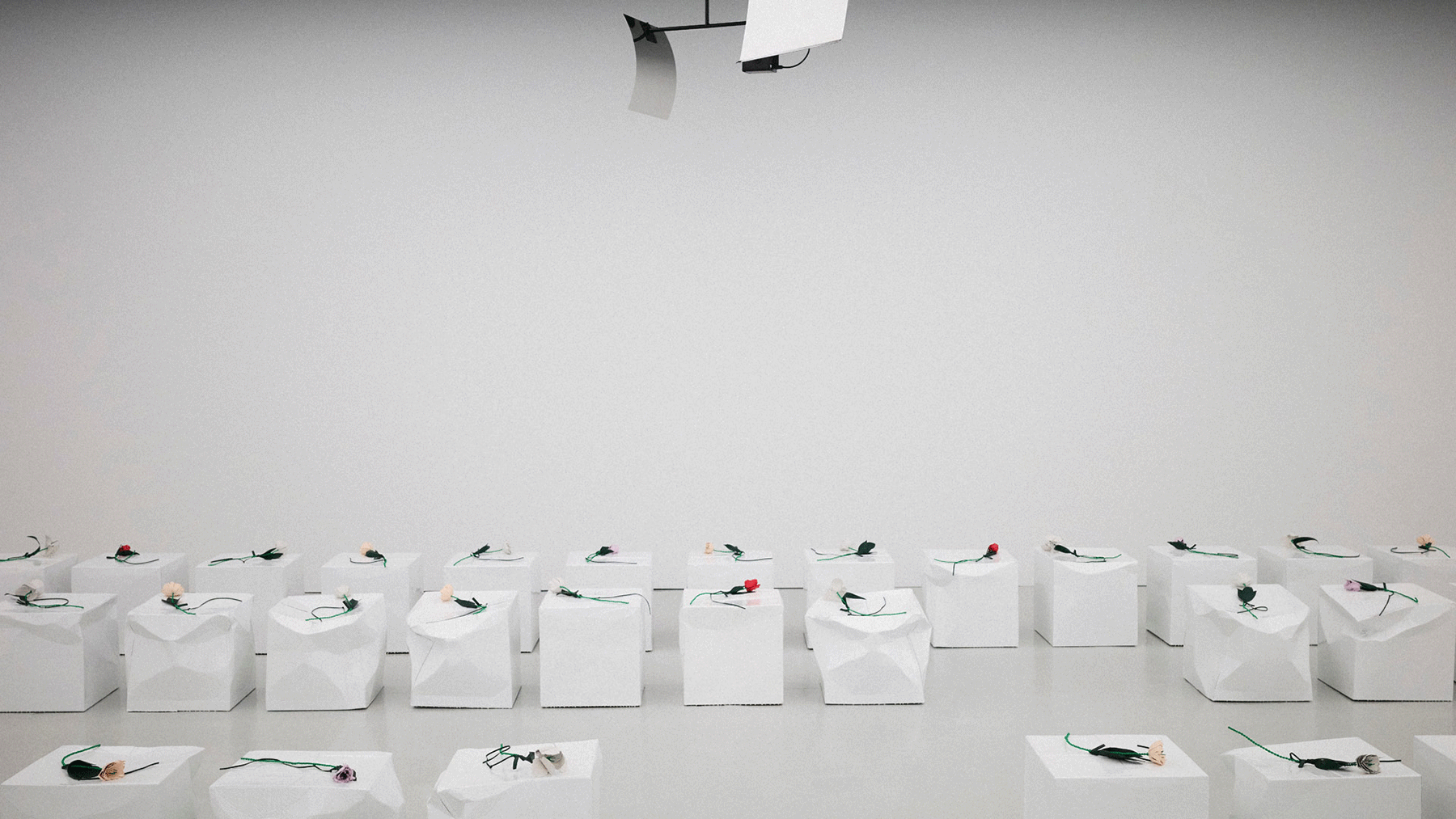 bottega-veneta-cardboard-boxes-sculptural-stools-summer-2027-show-illya-goldman-gubin-designboom-large01
