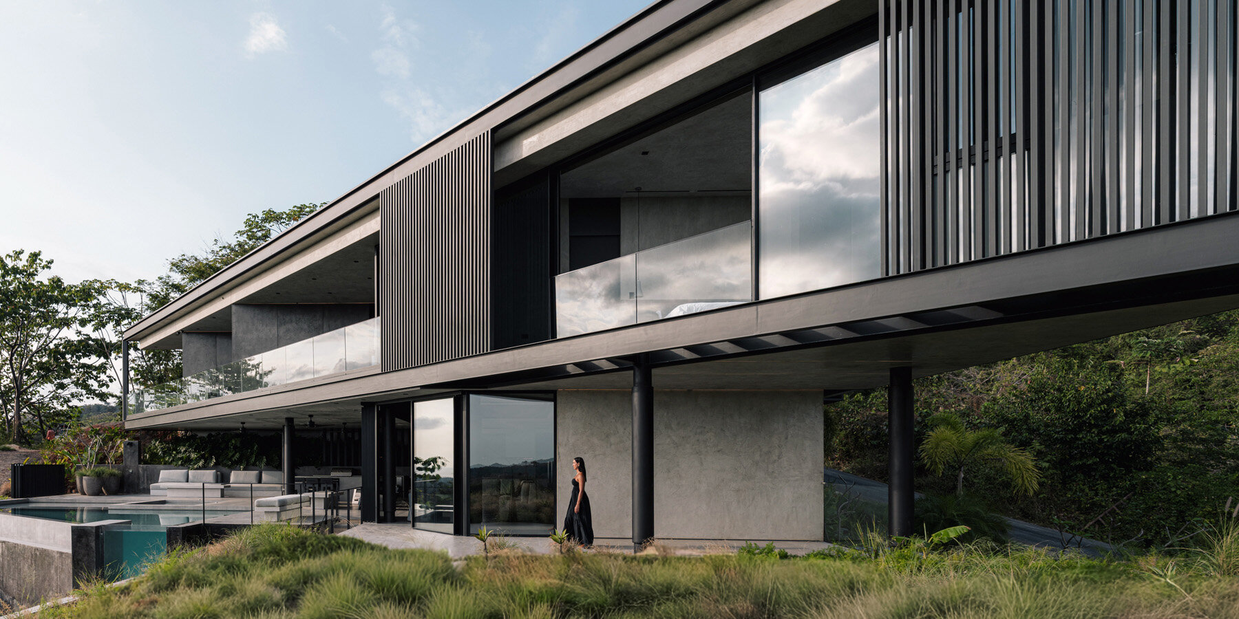 casa-cinco-7-qbo3-arquitectos-triangular-residence-designboom-1800-2