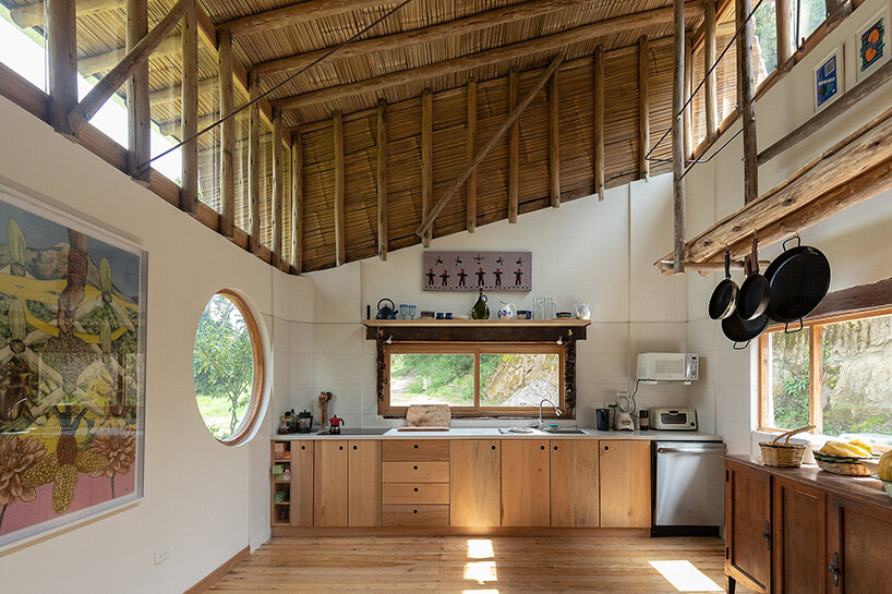 la cabina de la curiosidad suspends timber 'nests' beneath eucalyptus roof in ecuador - 3