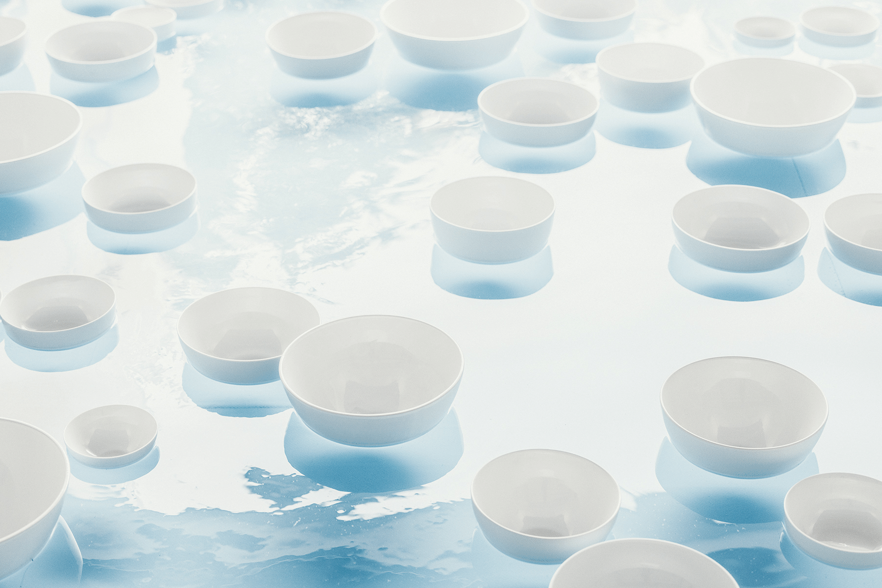celeste-boursier-mougenot-floating-ceramic-orchestra-outdoors-athens-clinamen-onassis-mandra-designboom-large01