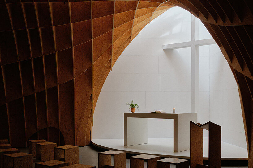david altrath reveals the timber world inside germany's motorway chapel - 12