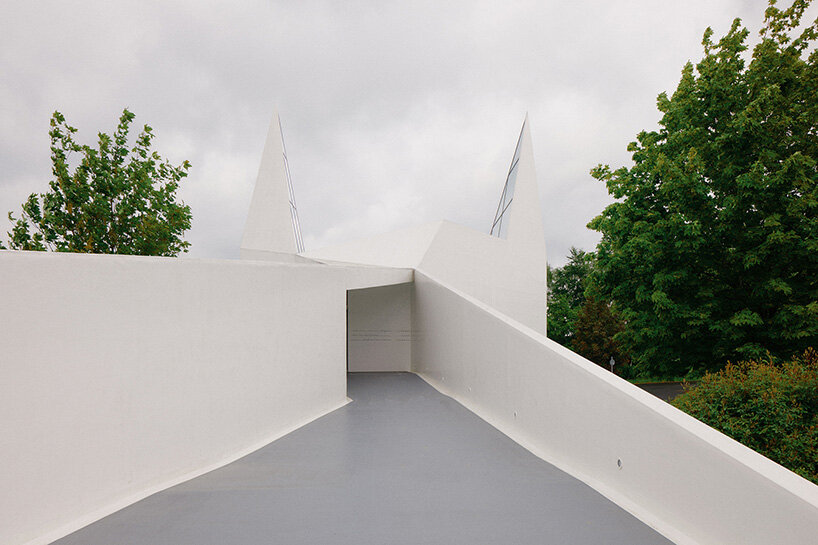 david altrath reveals the timber world inside germany's motorway chapel - 3