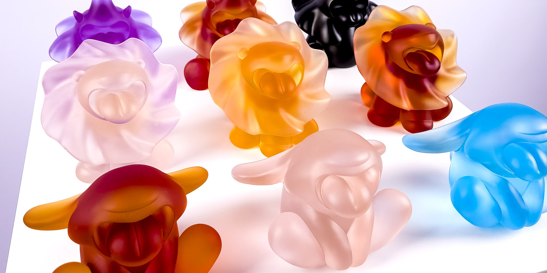 ferdi-b-dick-animal-sculptures-crystal-colors-roar-designboom-1800-2