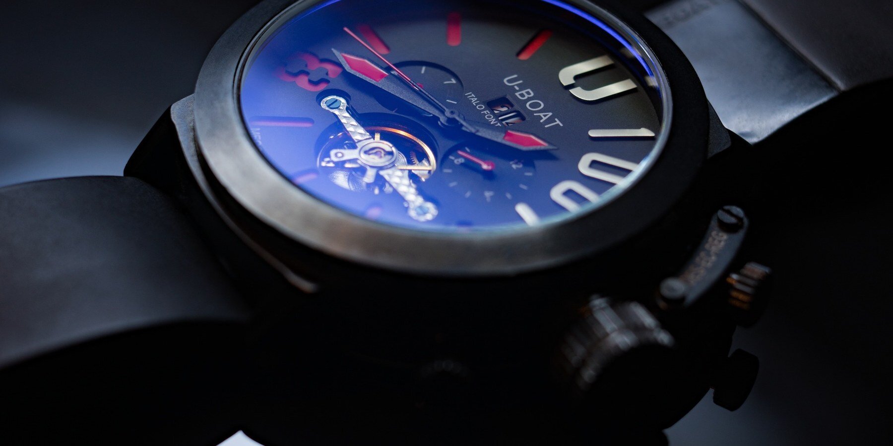 helvetus-fkm-rubber-straps-rolex-watches-designboom-1800-1