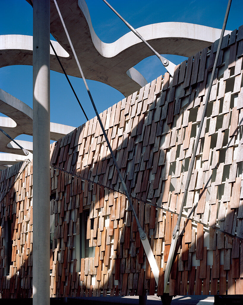 architect-designed cabins offer temporary homes for writers at jan michalski foundation - 18