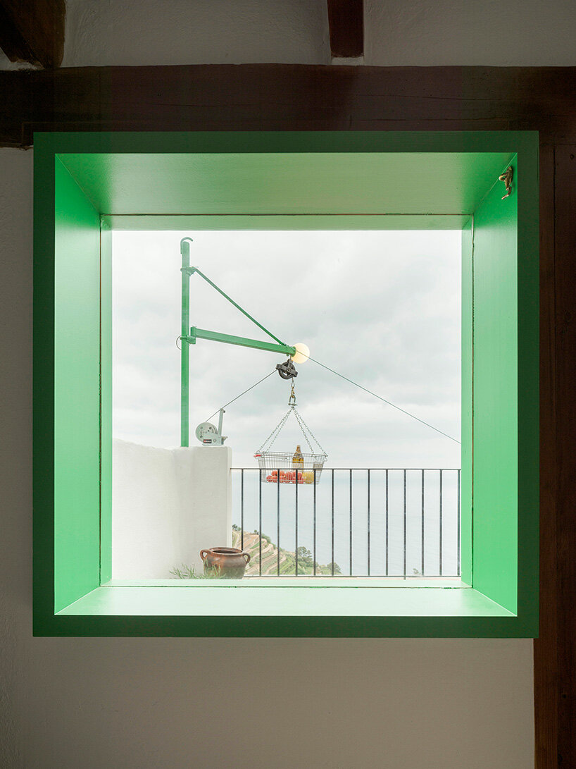 KOSMOS transforms mallorcan townhouse by giving old materials new roles - 15
