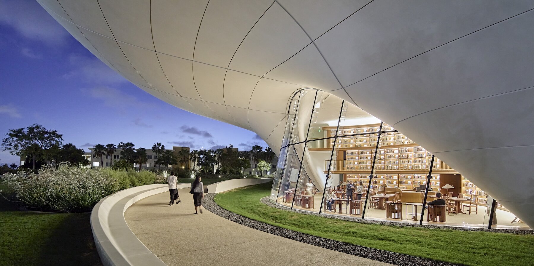 mad-lucas-museum-narrative-art-early-look-inside-designboom-166
