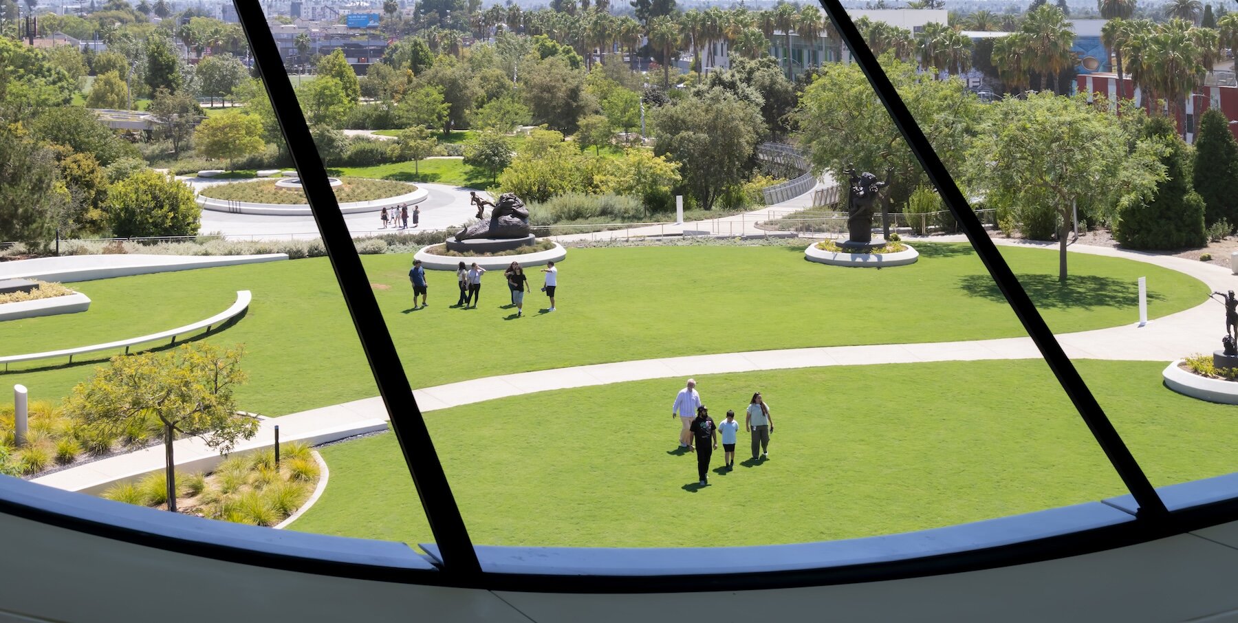 mad-lucas-museum-narrative-art-early-look-inside-designboom-199