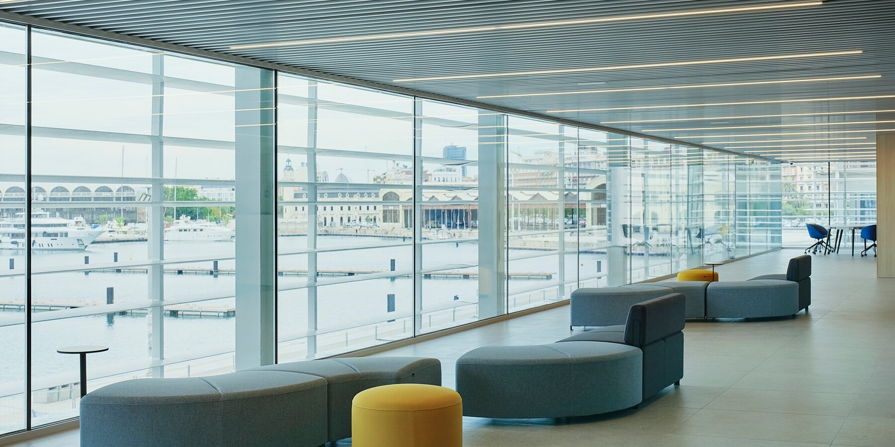 marina-de-empresas-valencia-workspace-erre-designboom-1800-3