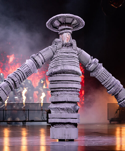 take art off the wall and adorn the body' inside new zealand's