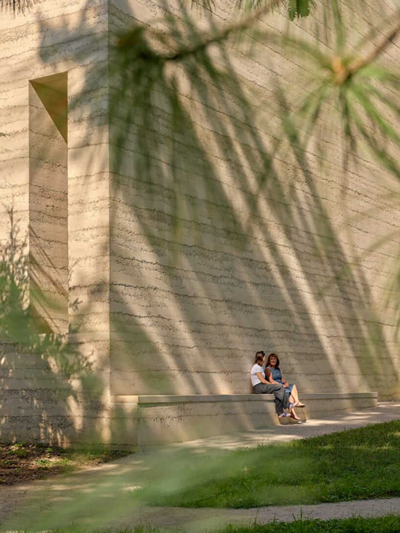 peter zumthor's expanded fondation beyeler opens to the public - 3