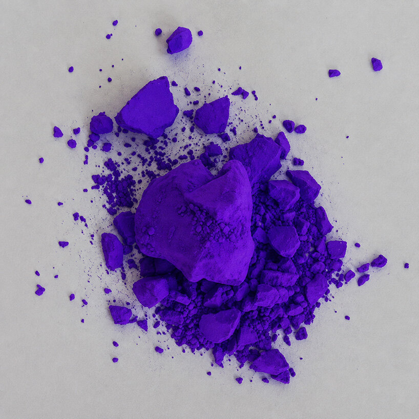 purple fabric reflects sunlight and releases heat to stay cool in the sun - 1