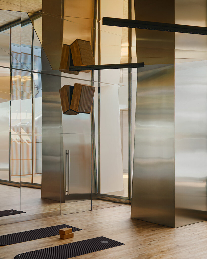 rodolphe parente and marion mailaender revive the spirit of 1985 paris sports club - 15