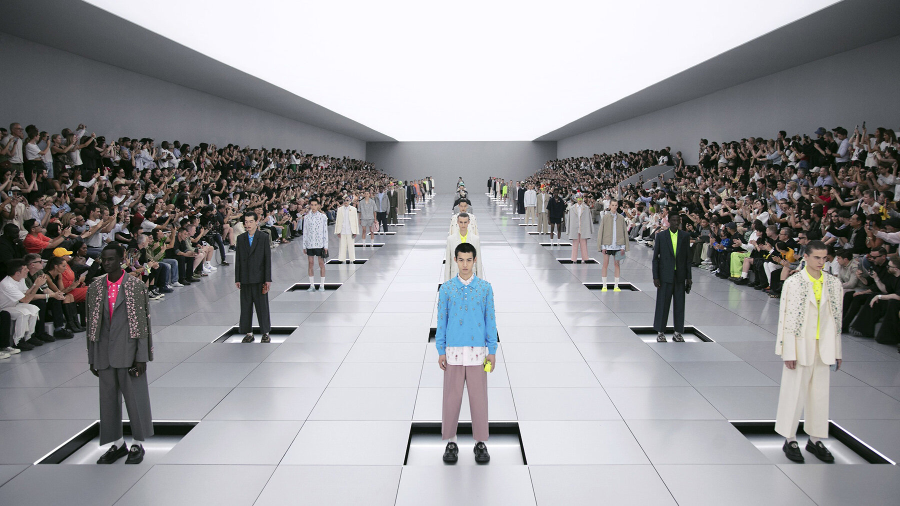 runway-set-design-spectator-spectacle-designboom-09a