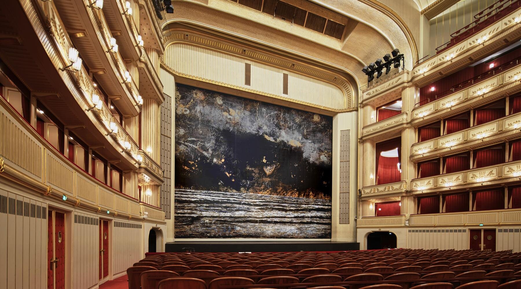 safety-curtain-designboom-fullWidth-04