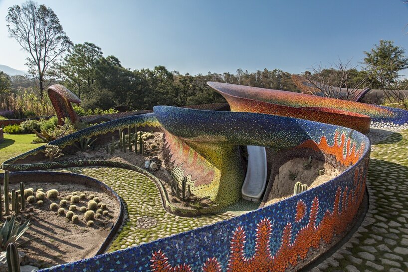 inside the serpentine world of javier senosiain’s quetzalcóatl park - 8