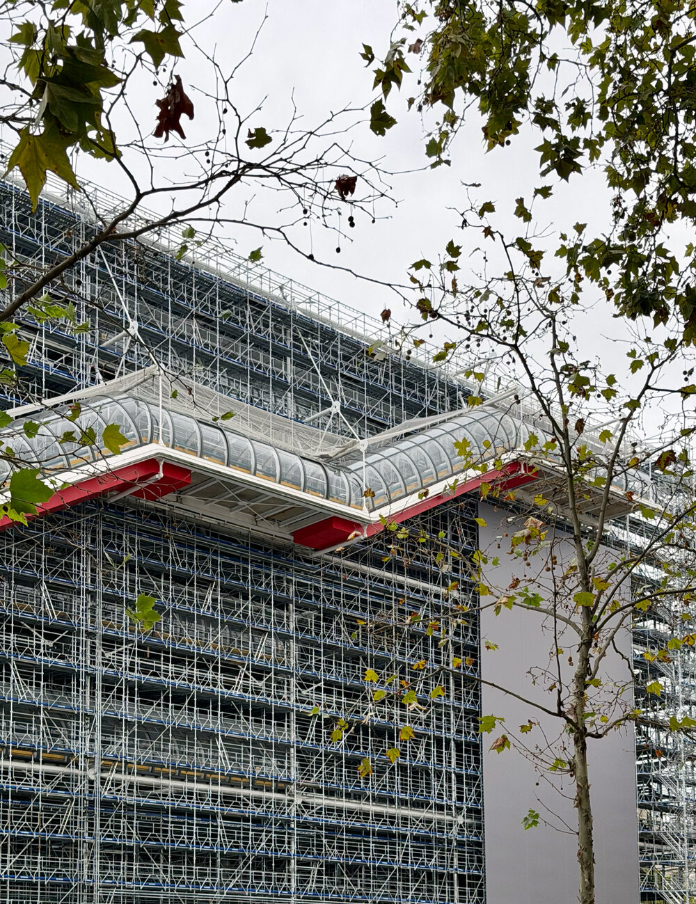 the centre pompidou, wrapped - 1