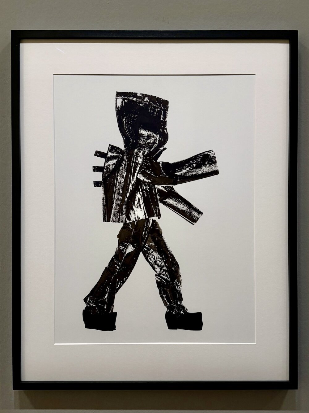 enjoying irving penn’s world at the MEP - 5