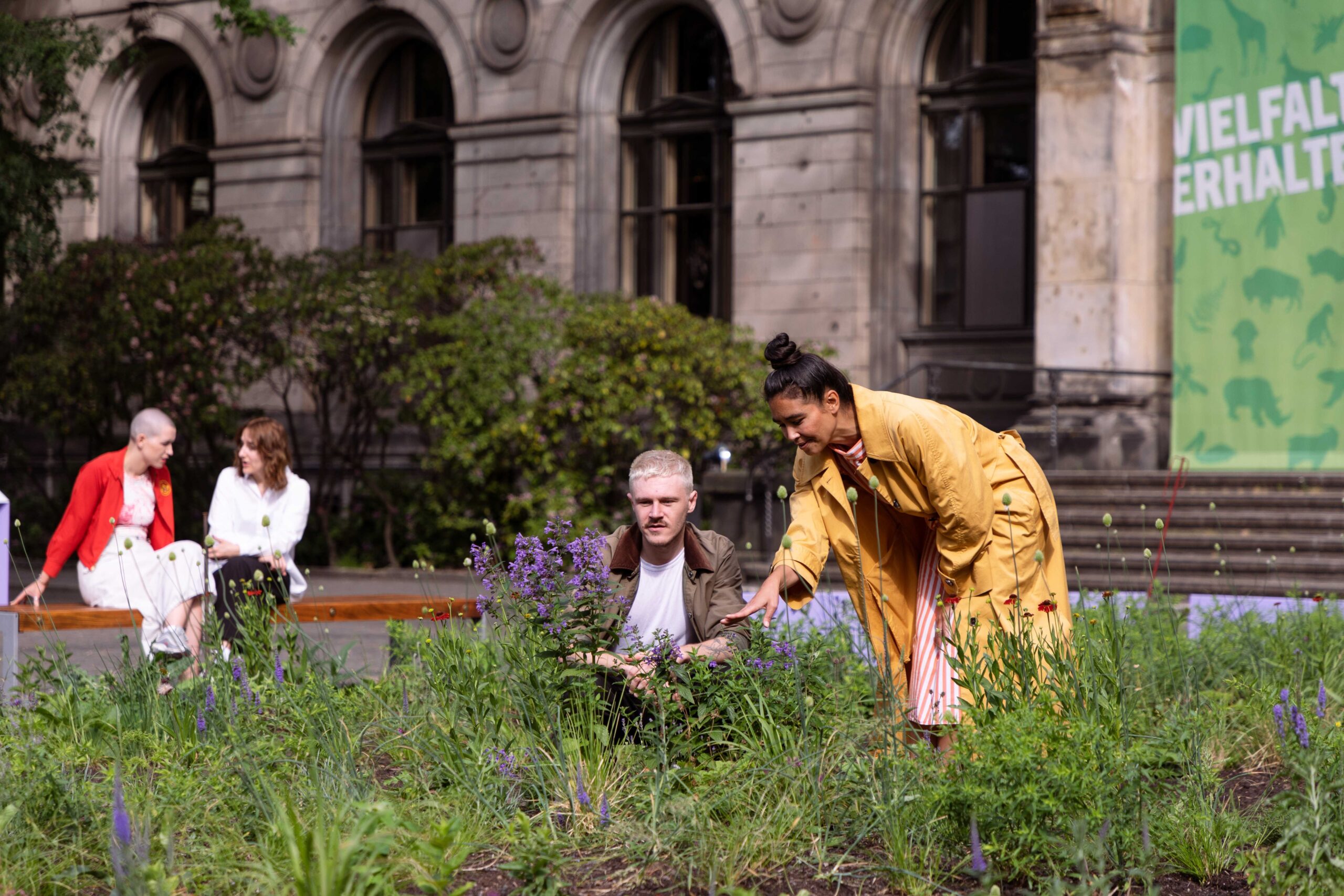 pollinator pathmaker brings buzzing bees back to berlin with foliage-filled artworks - 10