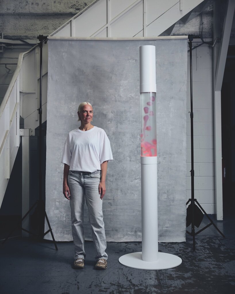 sabine marcelis turns light and color into immersive spaces at zurich’s museum für gestaltung - 4