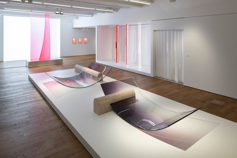 sabine marcelis turns light and color into immersive spaces at zurich’s museum für gestaltung - 7