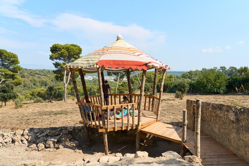 thinking with animals in the sicilian village of santo pietro explores the human-animal divide - 1